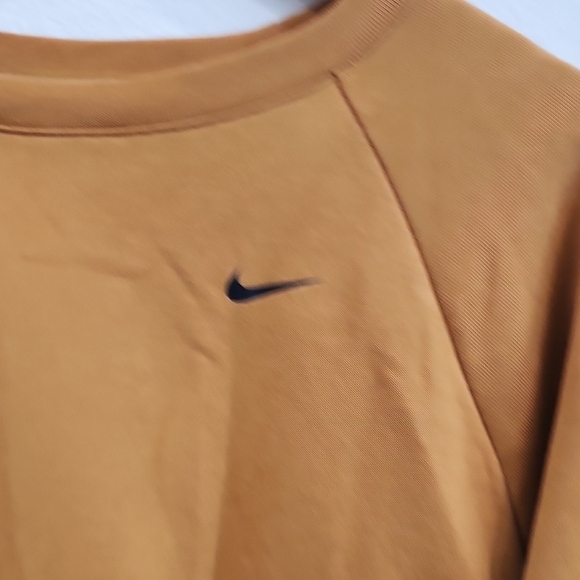Nike Women's Relaxed Long Sleeve Crew Hoodie - Picture 6 of 8